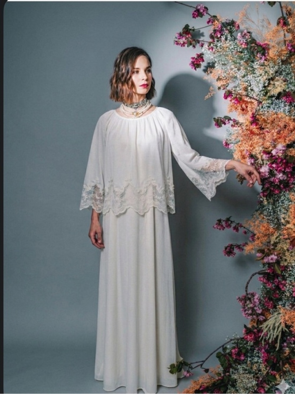 VTG 70s/80s Modest Wedding Dress Lace Capelet Overlay ILGWU Canada Size XS